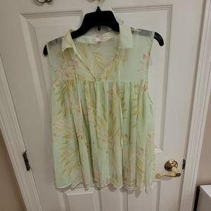 Women Sleeveless shirt